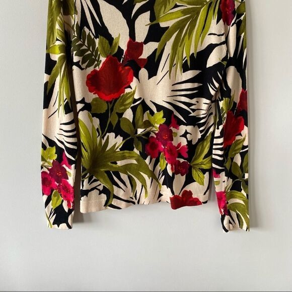 TOMMY Bahama-Tropical Lightweight Knit Sweater - Picture 5 of 9